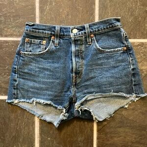 Levi’s shorts